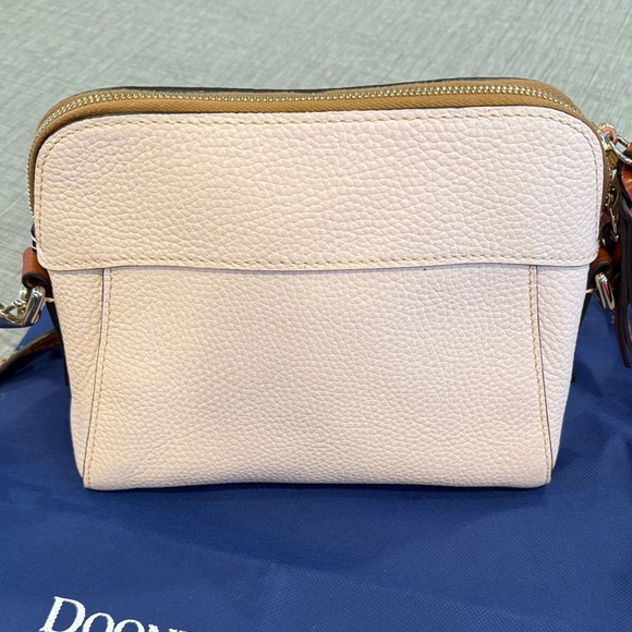 Dooney & Bourke Like new. Light Pink and Brown shoulder Bag - Picture 3 of 15